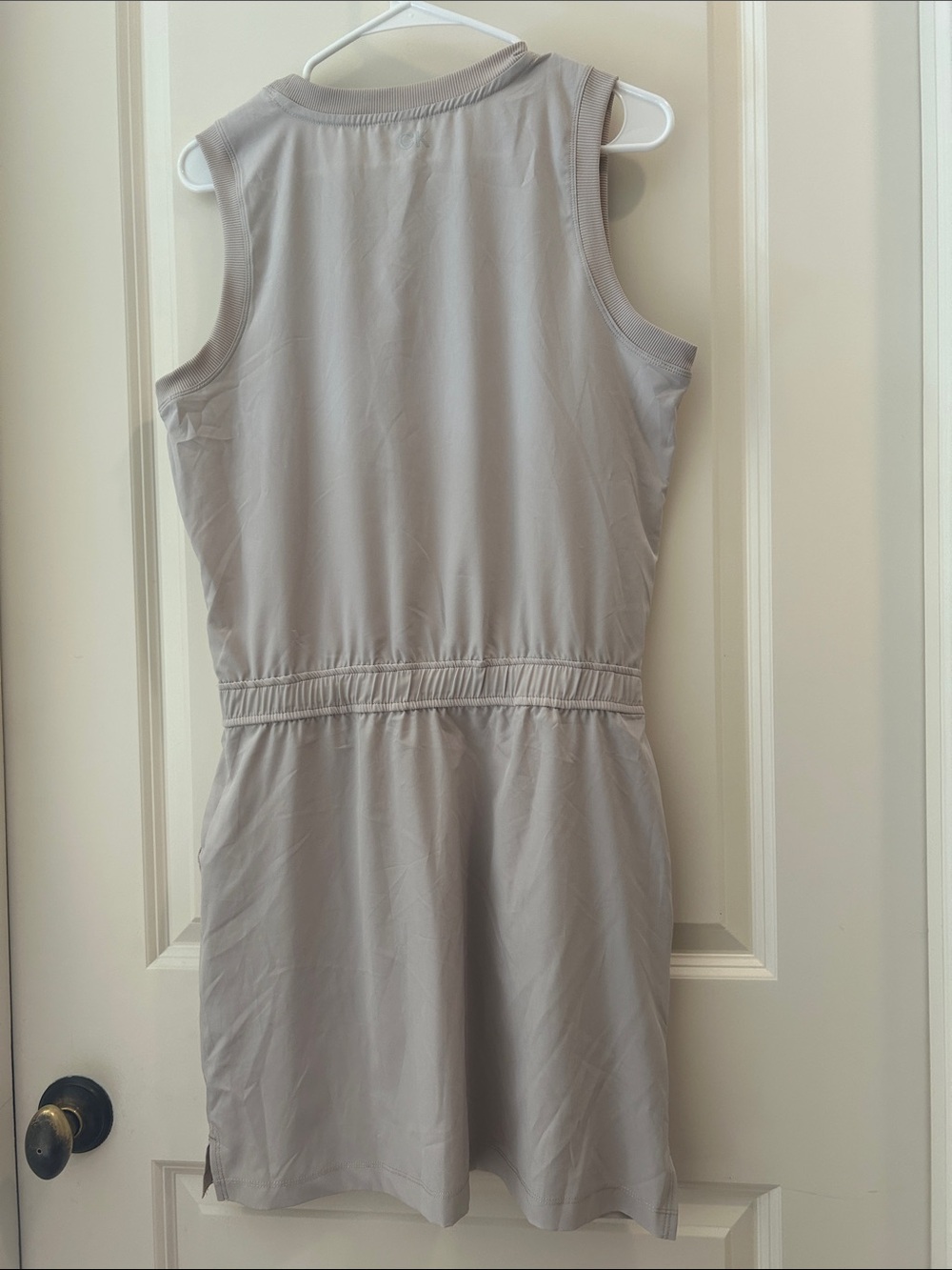Calvin Klein Performance Sleeveless Drawstring Dress 12% Spandex pockets S beige - Picture 3 of 10